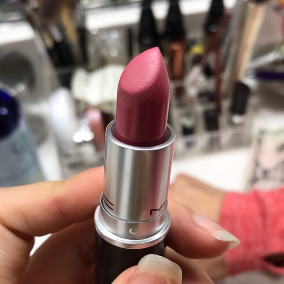 Mac lipsticks gift set - Picture 2 of 7